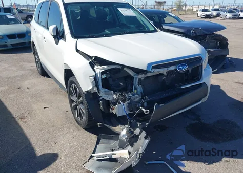 2017 Subaru Forester 2.0Xt Premium из США, поврежденный, VIN JF2SJGEC7HH496902